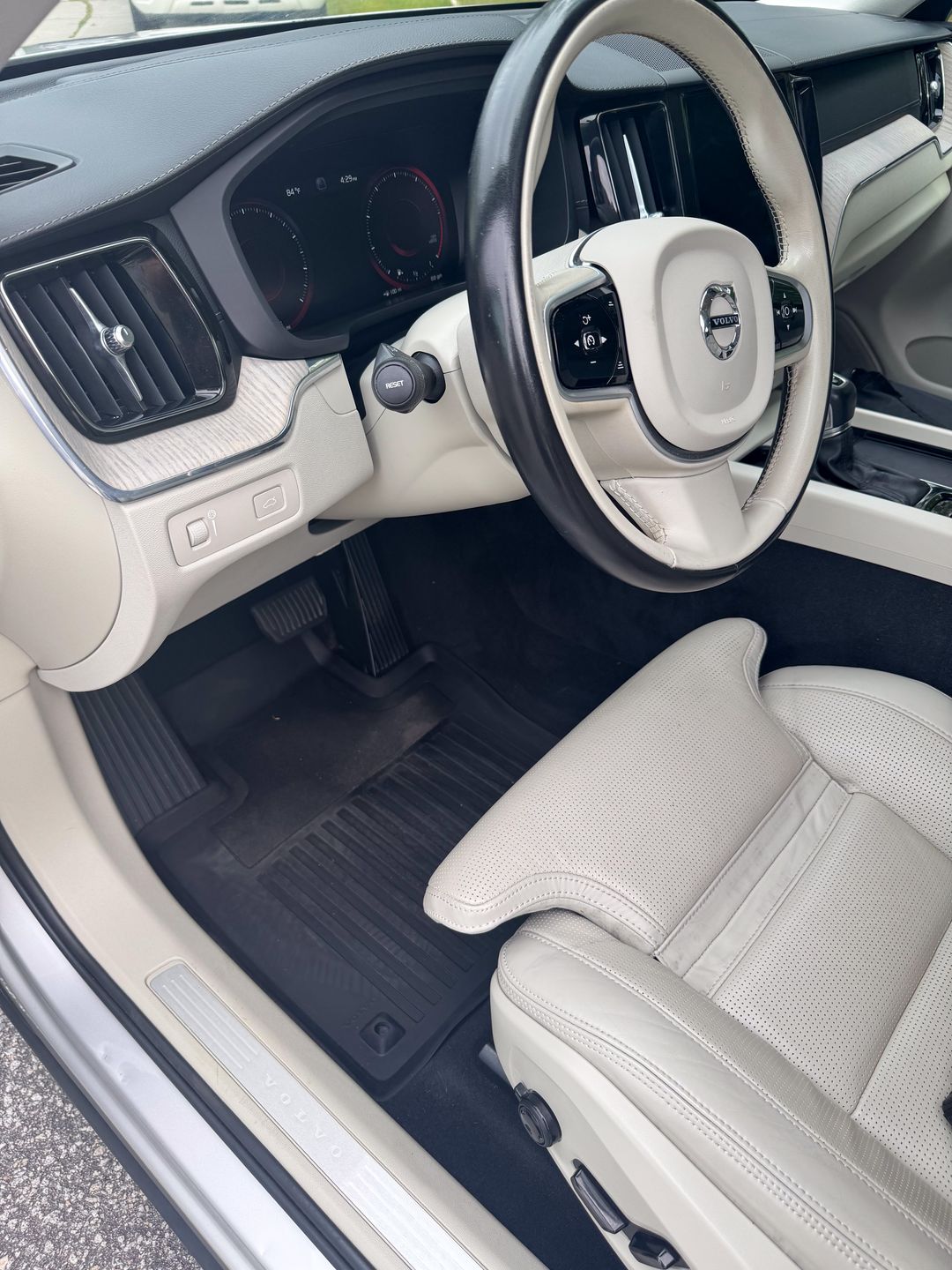 Car Preview