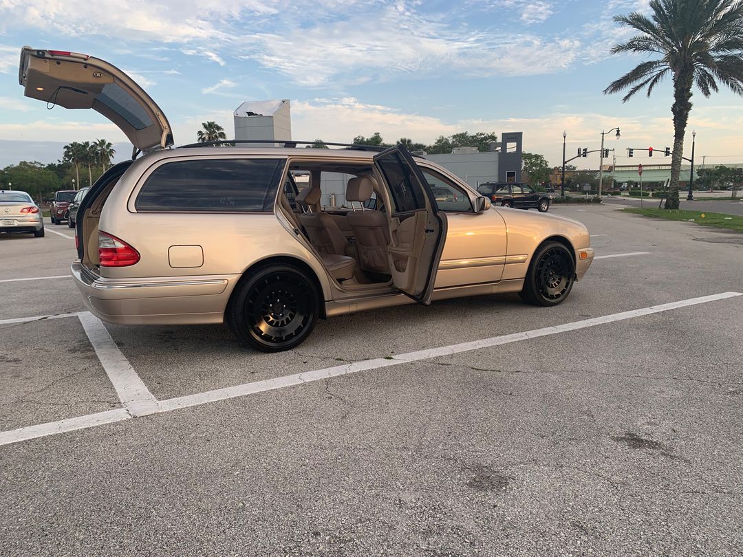 Car Preview