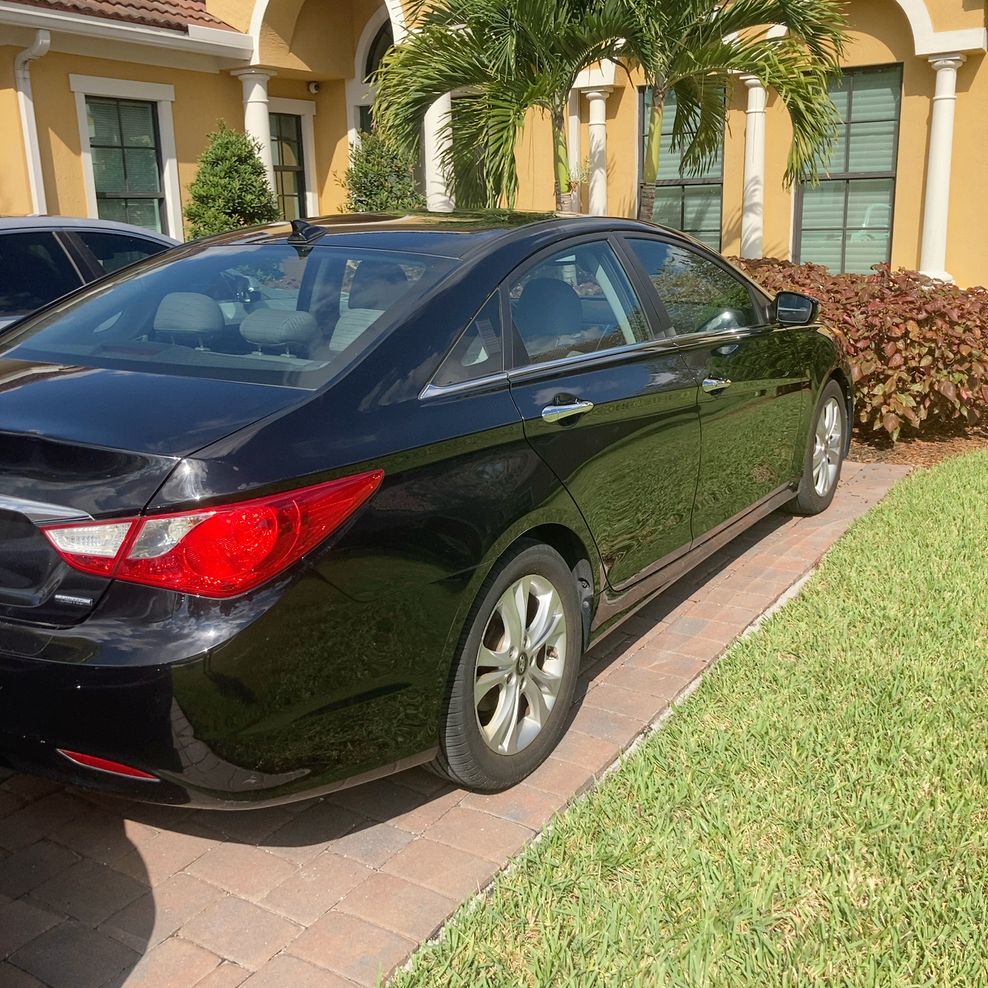 Car Preview