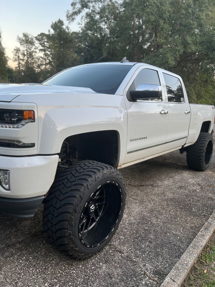 Car Preview